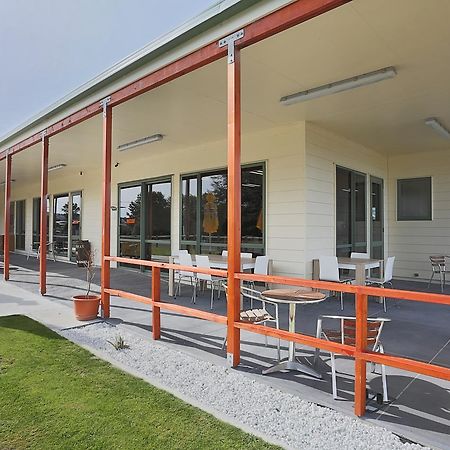 Hotel Tui Base Camp Tuatapere Exteriér fotografie