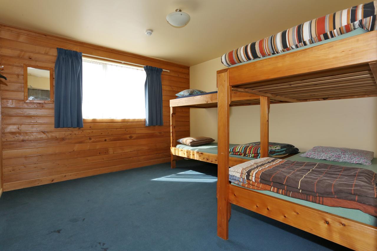 Hotel Tui Base Camp Tuatapere Exteriér fotografie